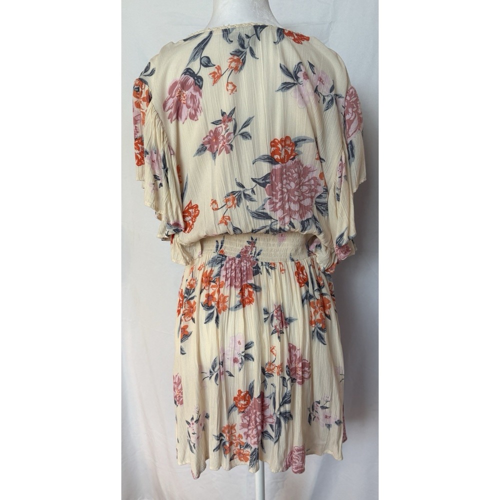 Angie Mini Floral Sun Dress Size L V-Neck Flutter Sleeve Ruffle Crochet Flowy - Picture 6 of 9